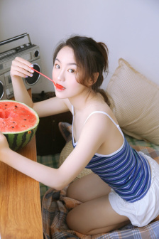 美女114
